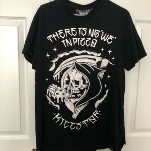 skull shirt